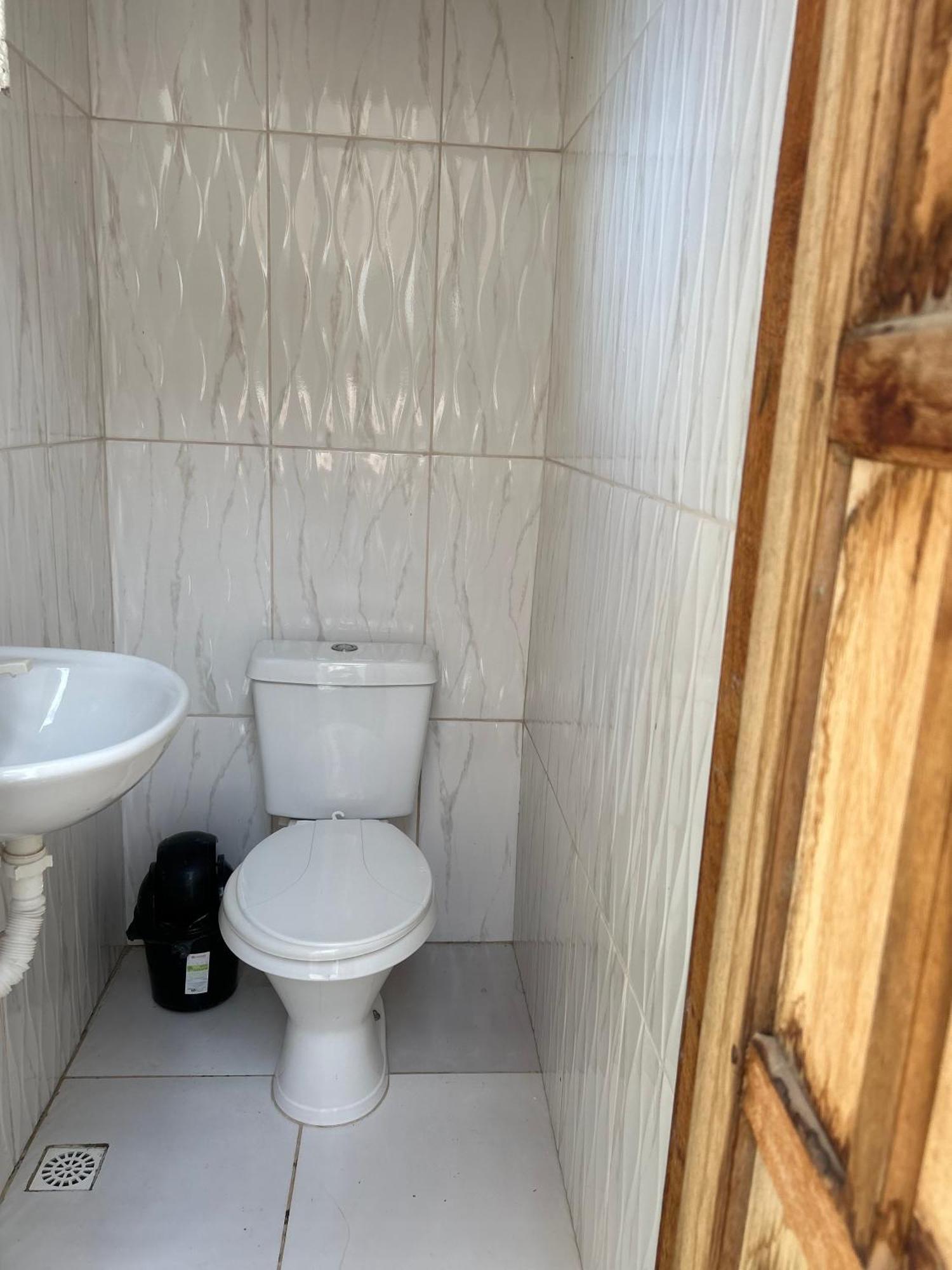 Ape 101 5 Min Abrico Rio Ostras 2 Quartos 4 Pessoas Com Area Externa Com Churrasqueira E Rede * Rio das Ostras